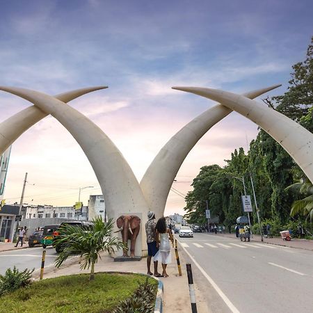 Sentrim Castle Royal Hotel Mombasa Exterior photo