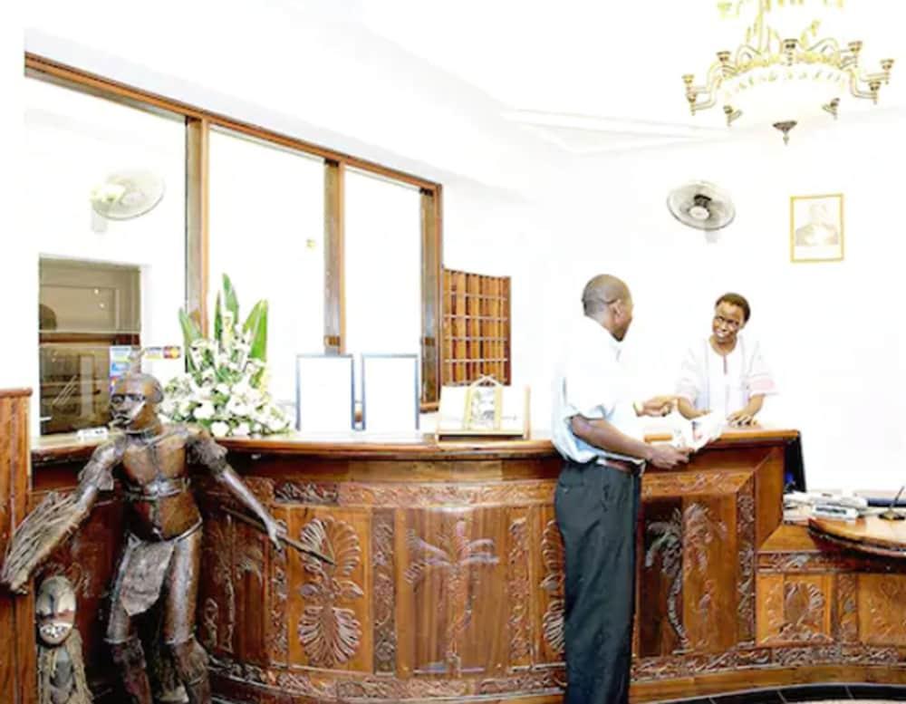 Sentrim Castle Royal Hotel Mombasa Exterior photo