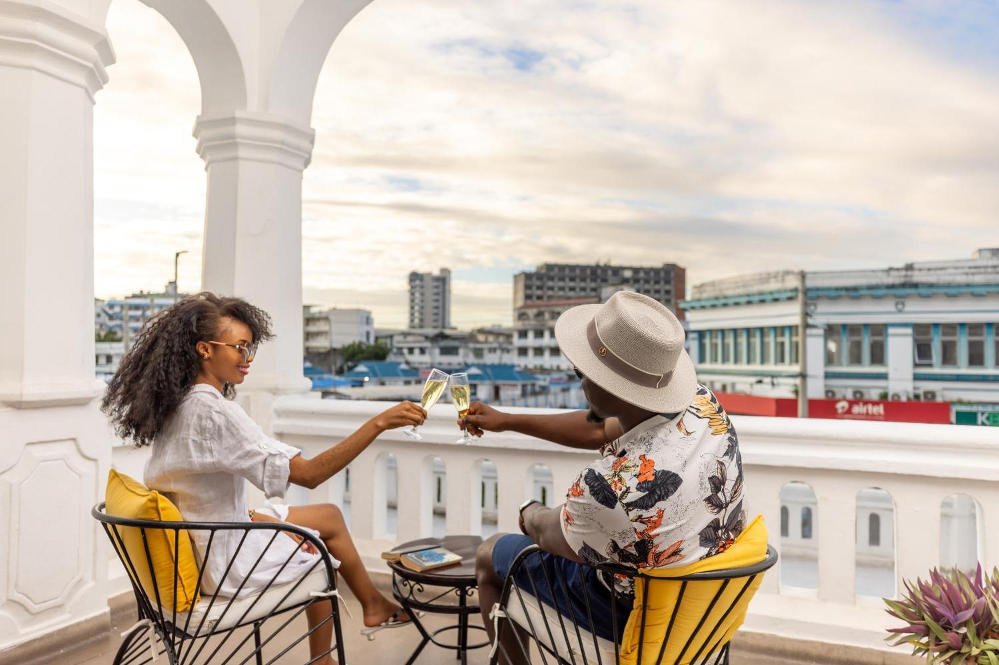 Sentrim Castle Royal Hotel Mombasa Exterior photo