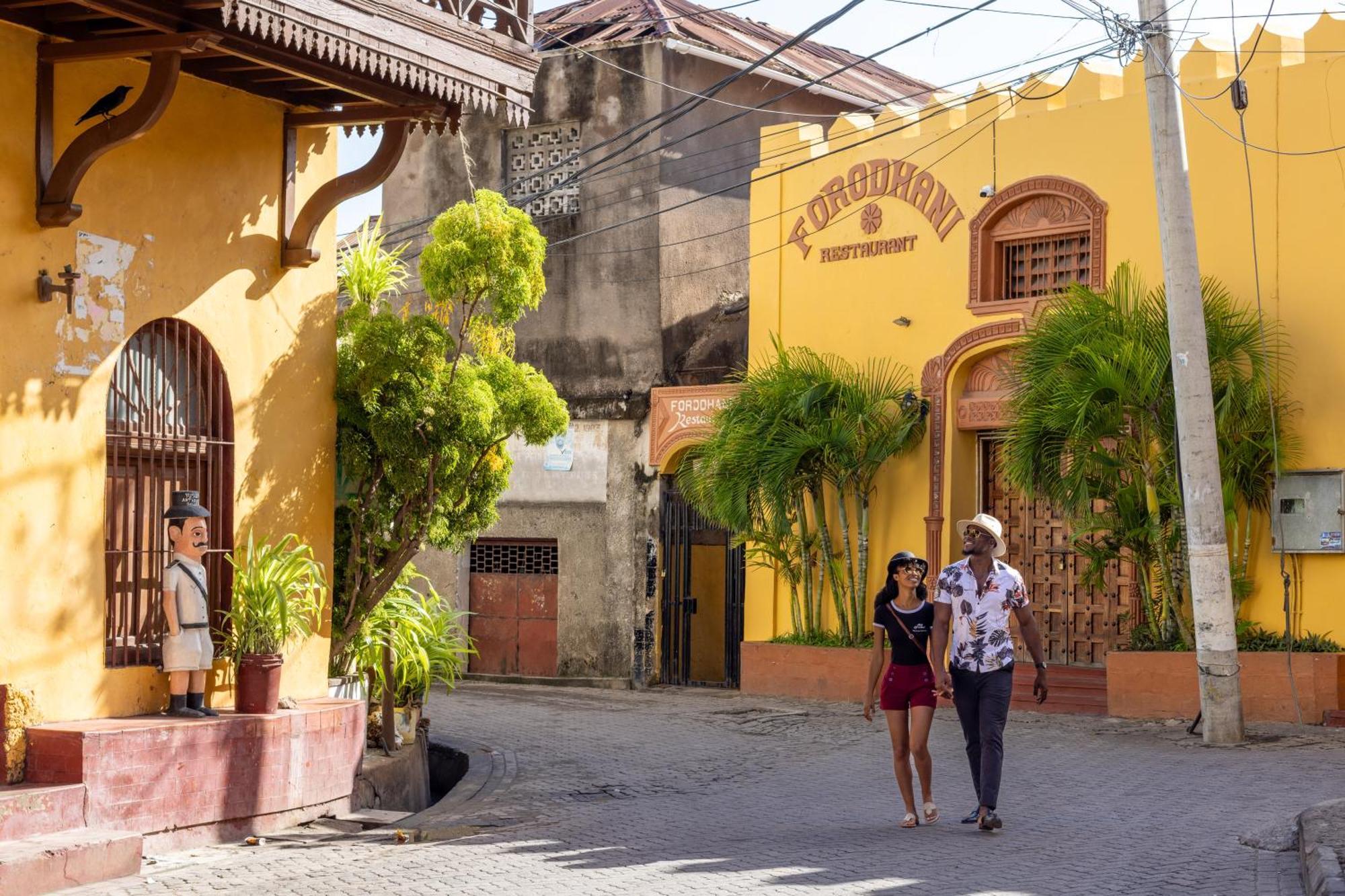 Sentrim Castle Royal Hotel Mombasa Exterior photo