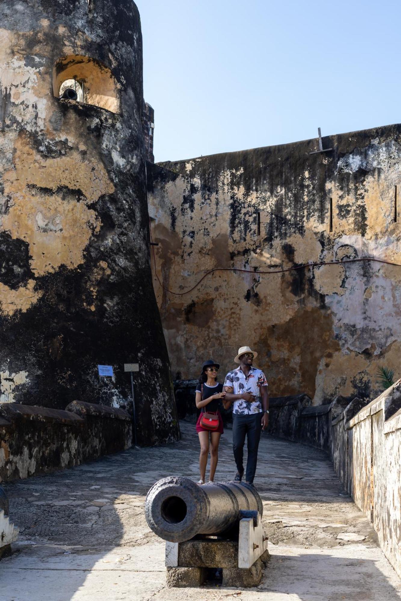 Sentrim Castle Royal Hotel Mombasa Exterior photo