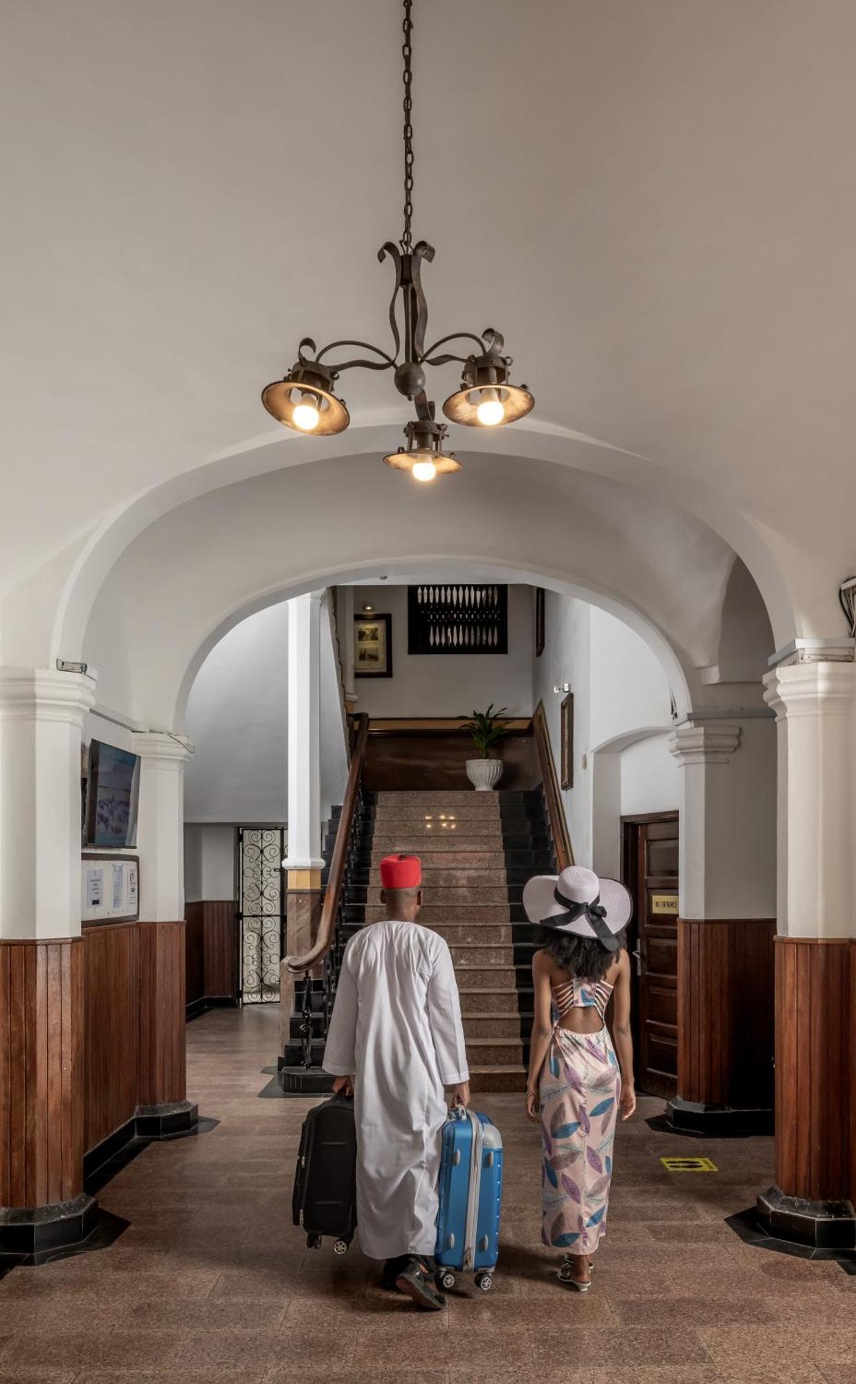 Sentrim Castle Royal Hotel Mombasa Exterior photo