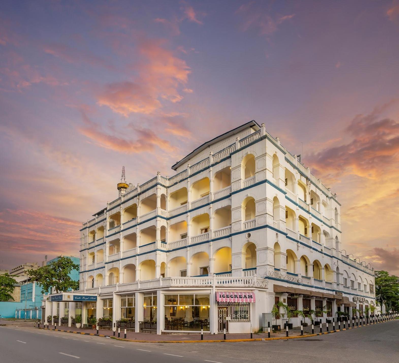 Sentrim Castle Royal Hotel Mombasa Exterior photo